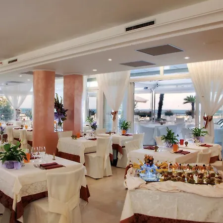 Hotel Adria Sul Mare 3*
