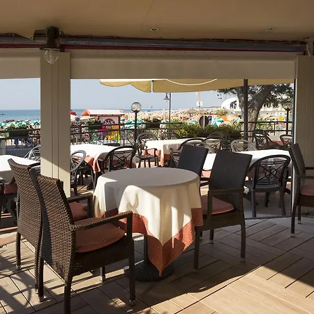 Hotel Adria Sul Mare 3*